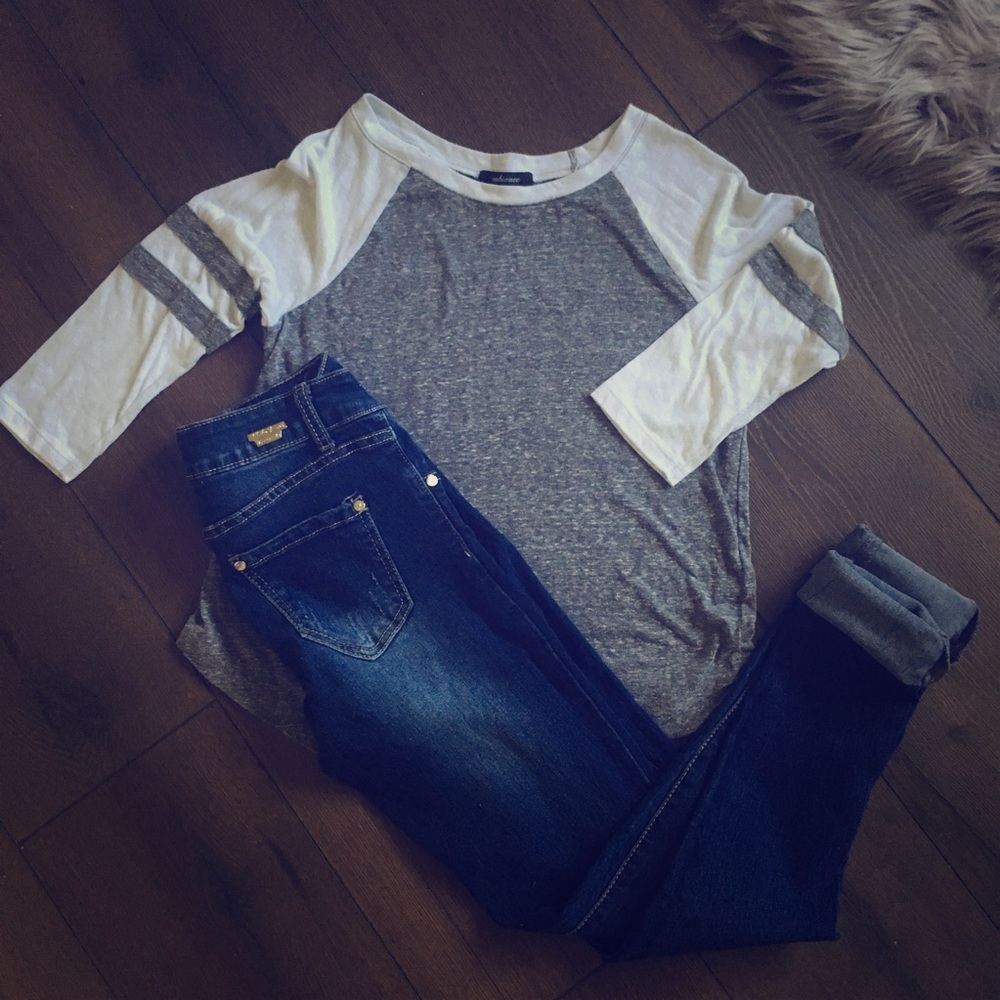 Grey and white tee